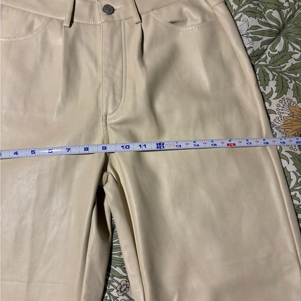 Avec Les Filles Cream Faux Leather Straight Leg Cropped Pants S